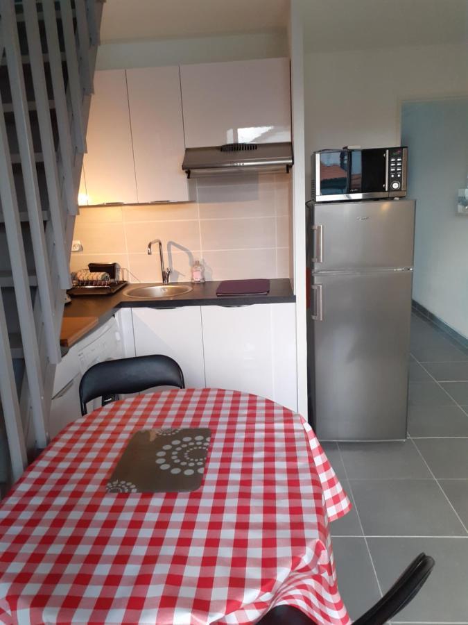 Santocha Apartment *